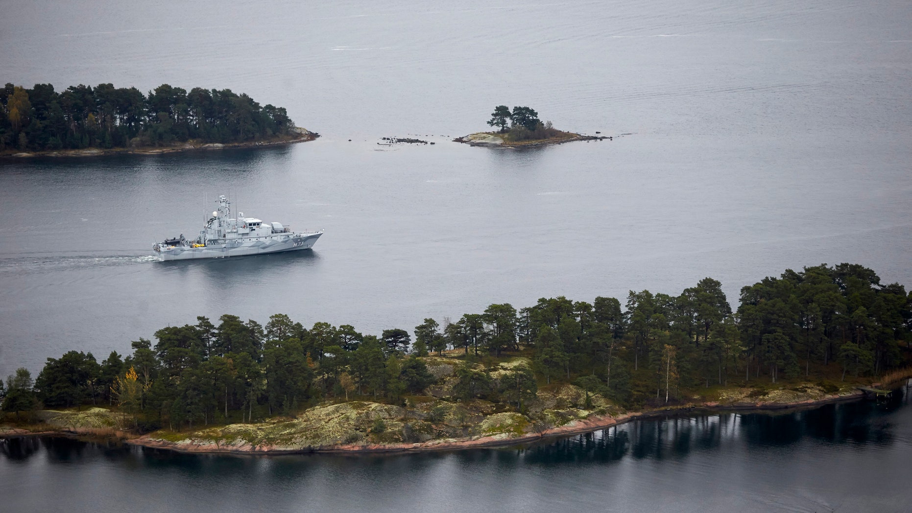 October 19, 2014 - Swedish minesweeper HMS Koster patrols the waters of the Stockholm archipelago. Sweden beefed up its military presence in the Stockholm archipelago last month to scour its waters for "foreign underwater activity." Sweden has confirmed that a small foreign submarine illegally entered its waters last month, though it's still unclear which country was behind the intrusion, officials said Friday.