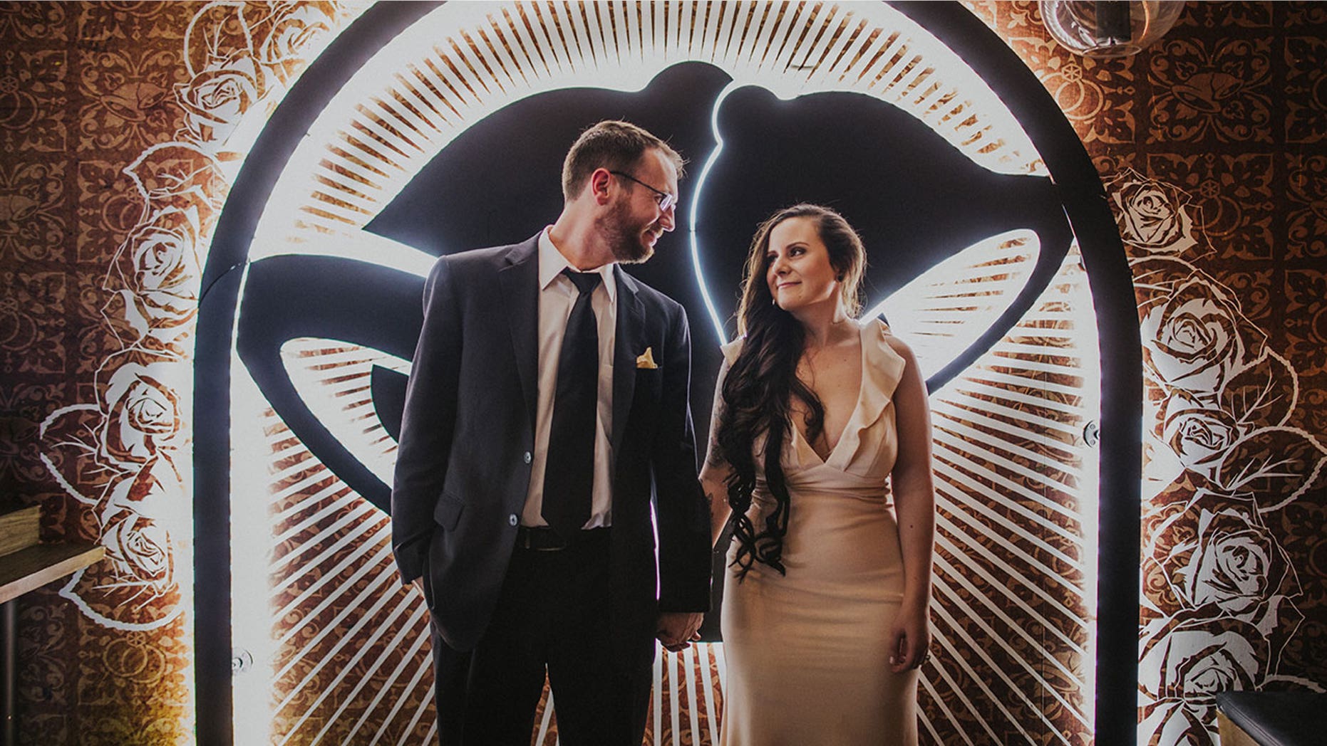 On Sunday, Dan Ryckert and Bianca Monda became the first couple to marry at the Taco Bell Las Vegas Cantina.