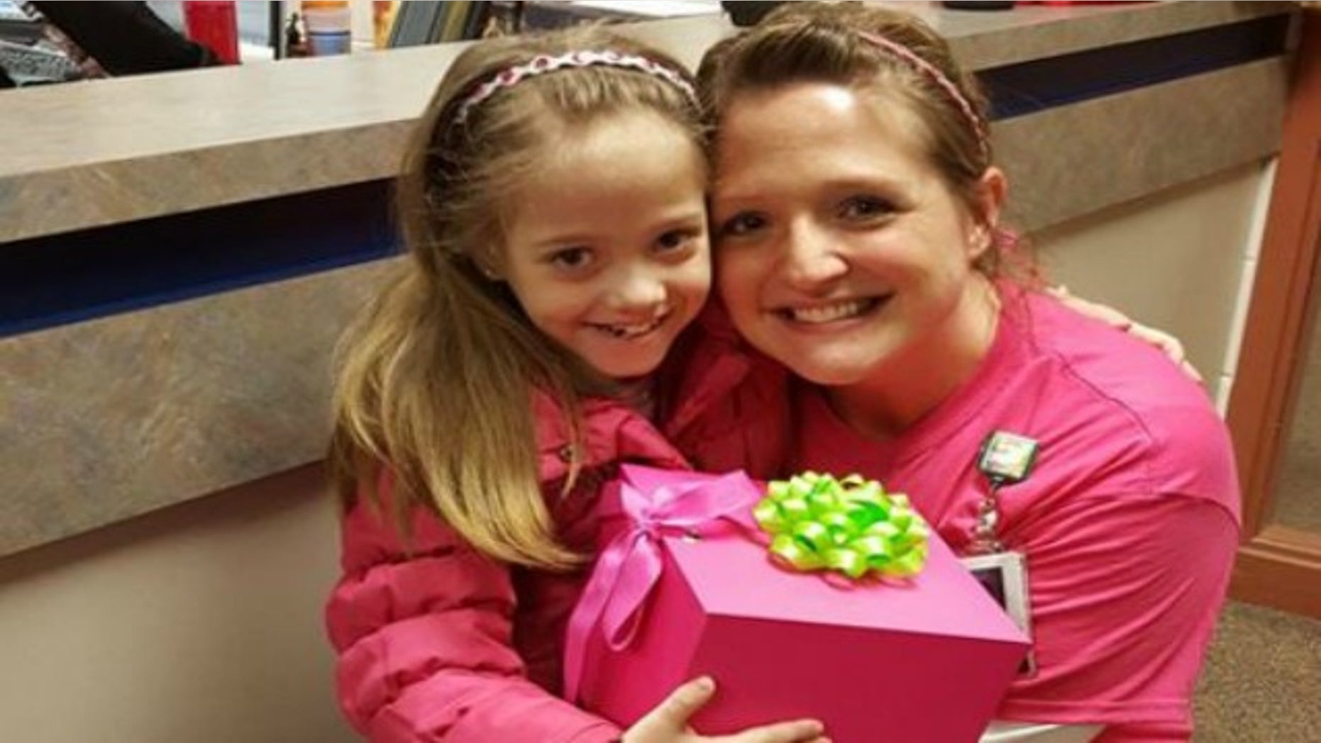 Jodi Schmidt is donating a kidney to her student, Natasha Fuller.