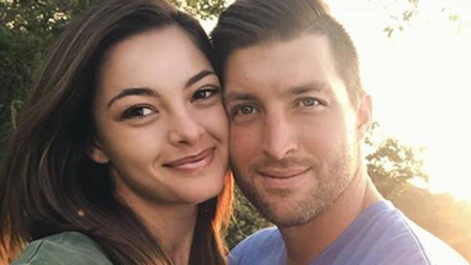 Tim Tebow's Miss Universe girlfriend celebrates his birthday with touching Instagram ...