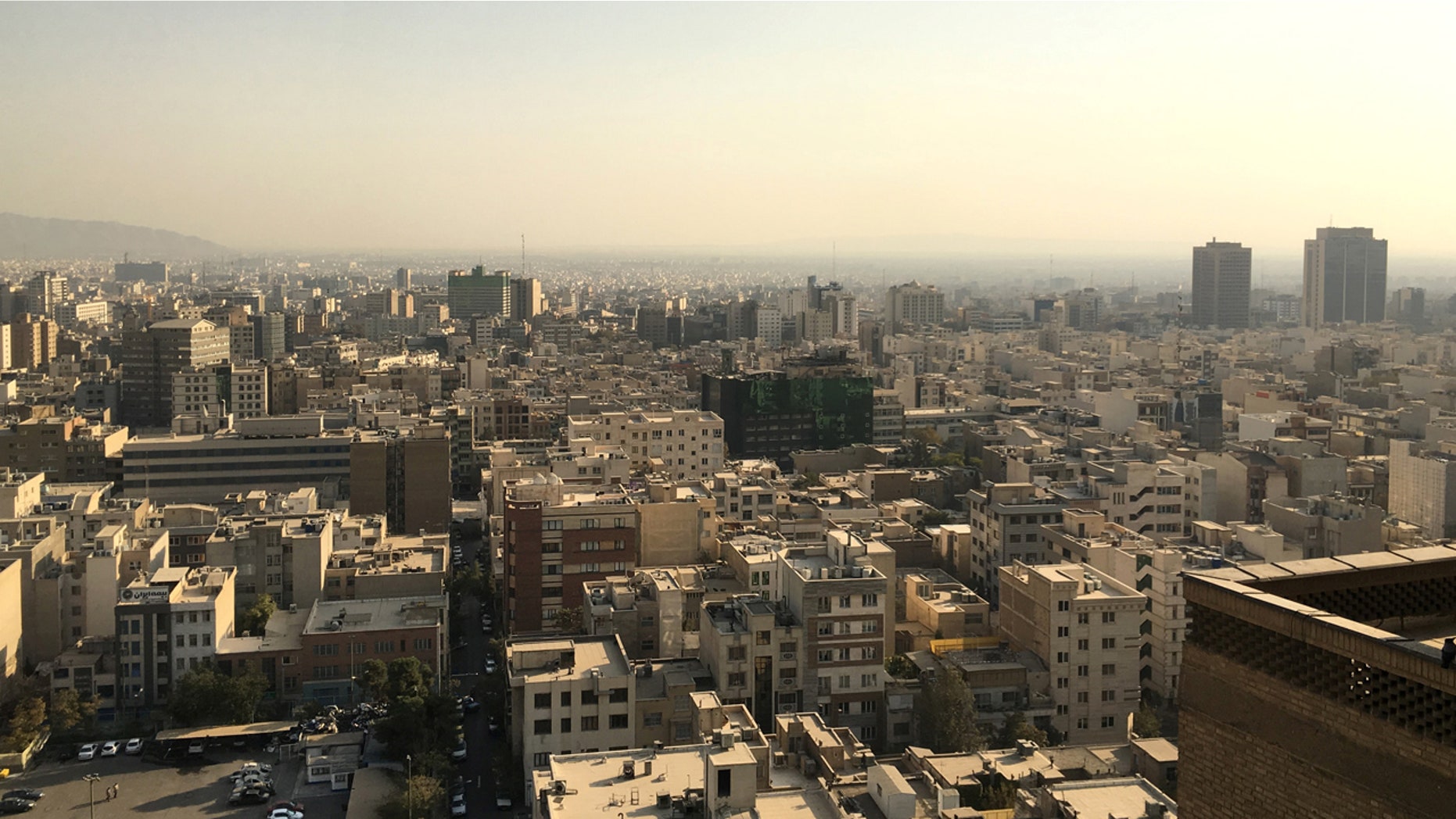 Tehran skyline as seen from Iran's interior ministry in Tehran, October 24, 2016. Picture taken on October 24, 2016. REUTERS/Gabriela Baczynska - RTX2QSS7