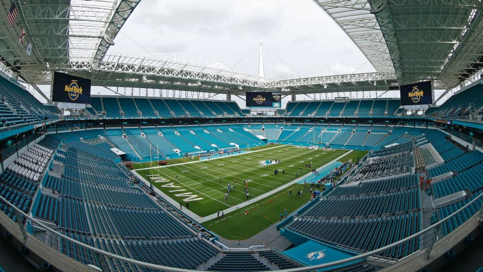 MIAMI GARDENS, FL - SEPTEMBER 1: A general view of Hard Rock Stadium prior to the preseason game between the Miami Dolphins and the Tennessee Titans on September 1, 2016 at Hard Rock Stadium in Miami Gardens, Florida. The Titans defeated the Dolphins 21-10. (Photo by Joel Auerbach/Getty Images)