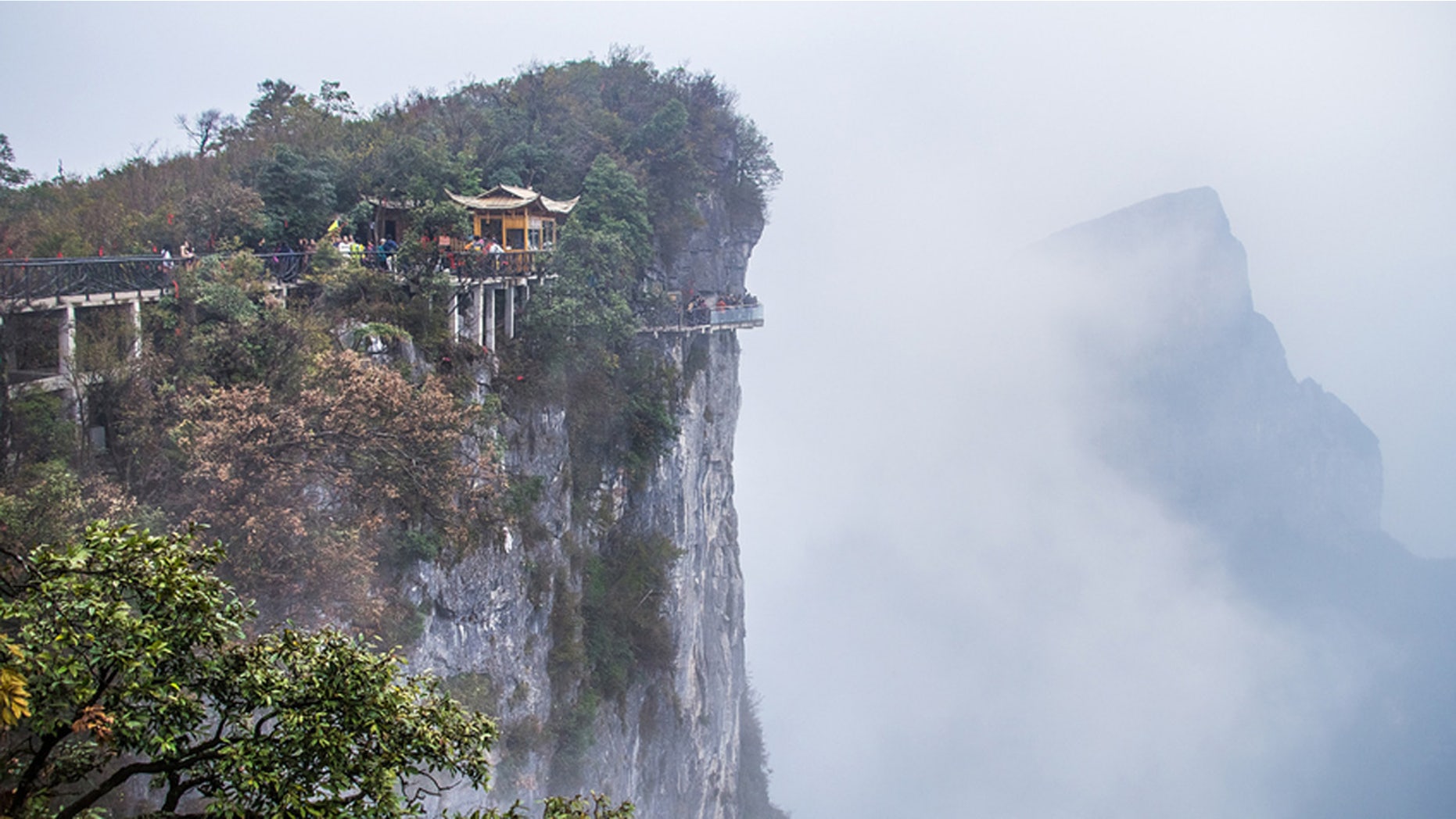 China opens terrifying glass walkway built into Tianmen Mountain | Fox News