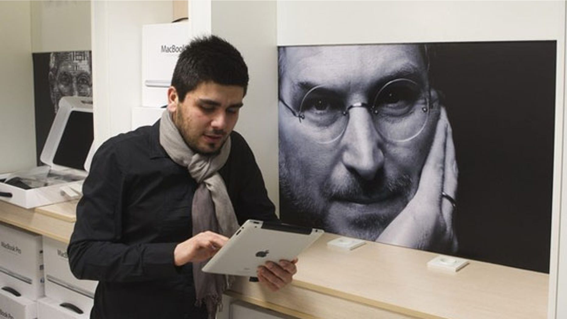 Apple will announce the new iPad on March 7, according to All Things D.