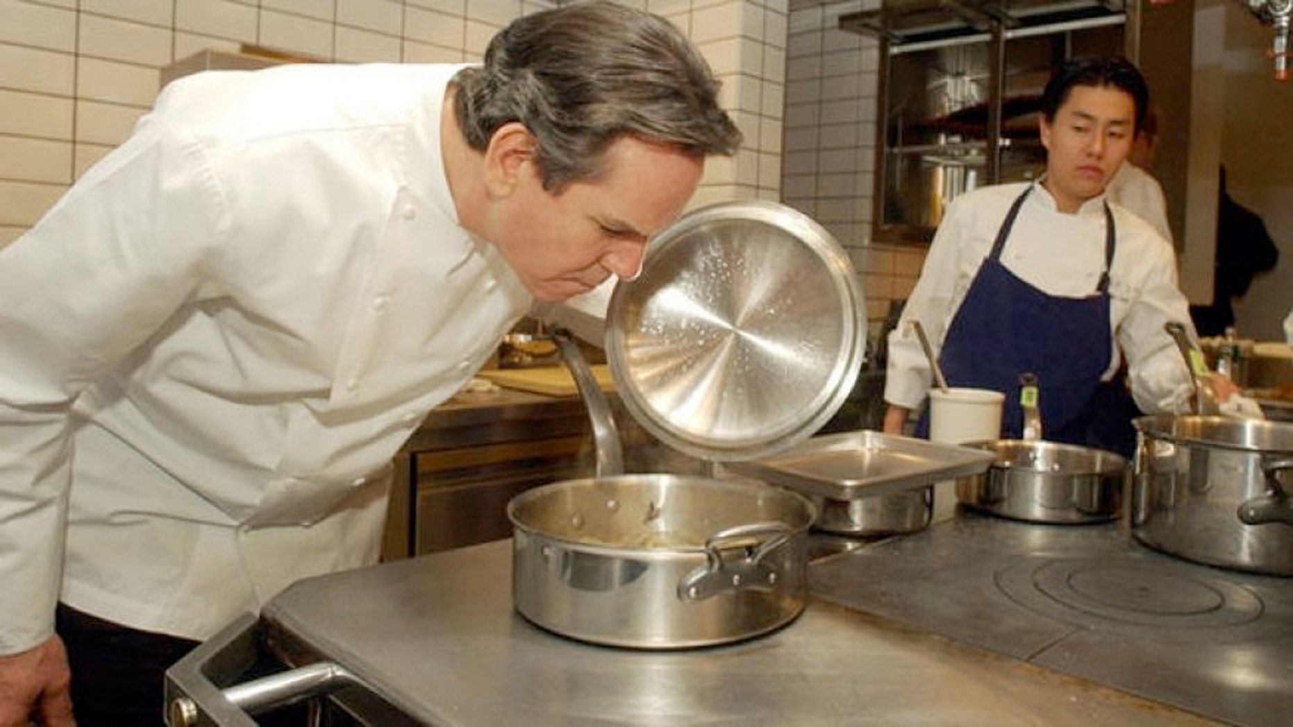 Per Se proprietor Thomas Keller responded Thursday after a two week silence to Pete Wells' New York Times scathing review.