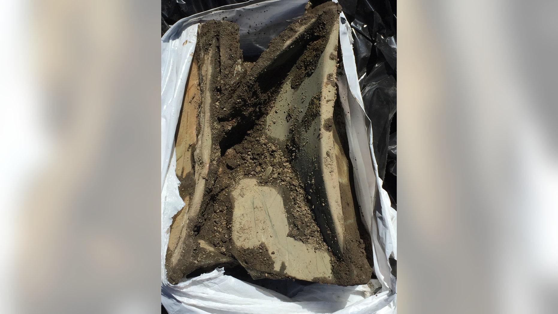 The mysterious 1881 time capsule (Pilgrim Hall Museum)