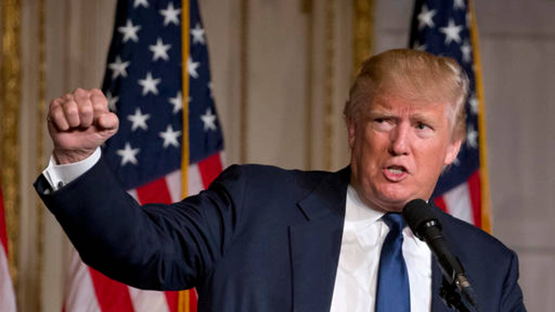 Republican presidential candidate Donald Trump speaks during the Palm Beach County GOP Lincoln Day Dinner at the Mar-A-Lago Club, Sunday, March 20, 2016, in Palm Beach, Fla. (AP Photo/Wilfredo Lee)