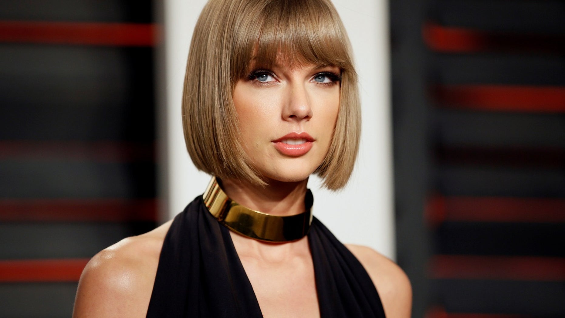 Former radio DJ David Mueller was ordered to pay Taylor Swift $1 after groping trial ruled in favor of the singer.