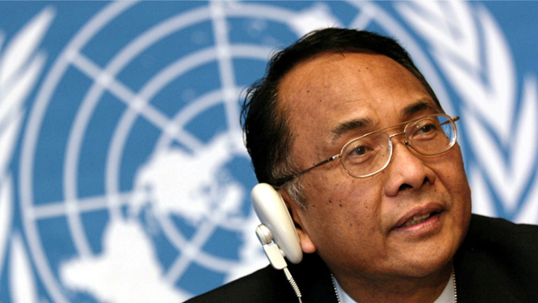 Makarim Wibisono of Indonesia, Chairperson of the 61st Session of the U.N. Commission on Human Rights speaks during a news conference in Geneva. (Reuters)