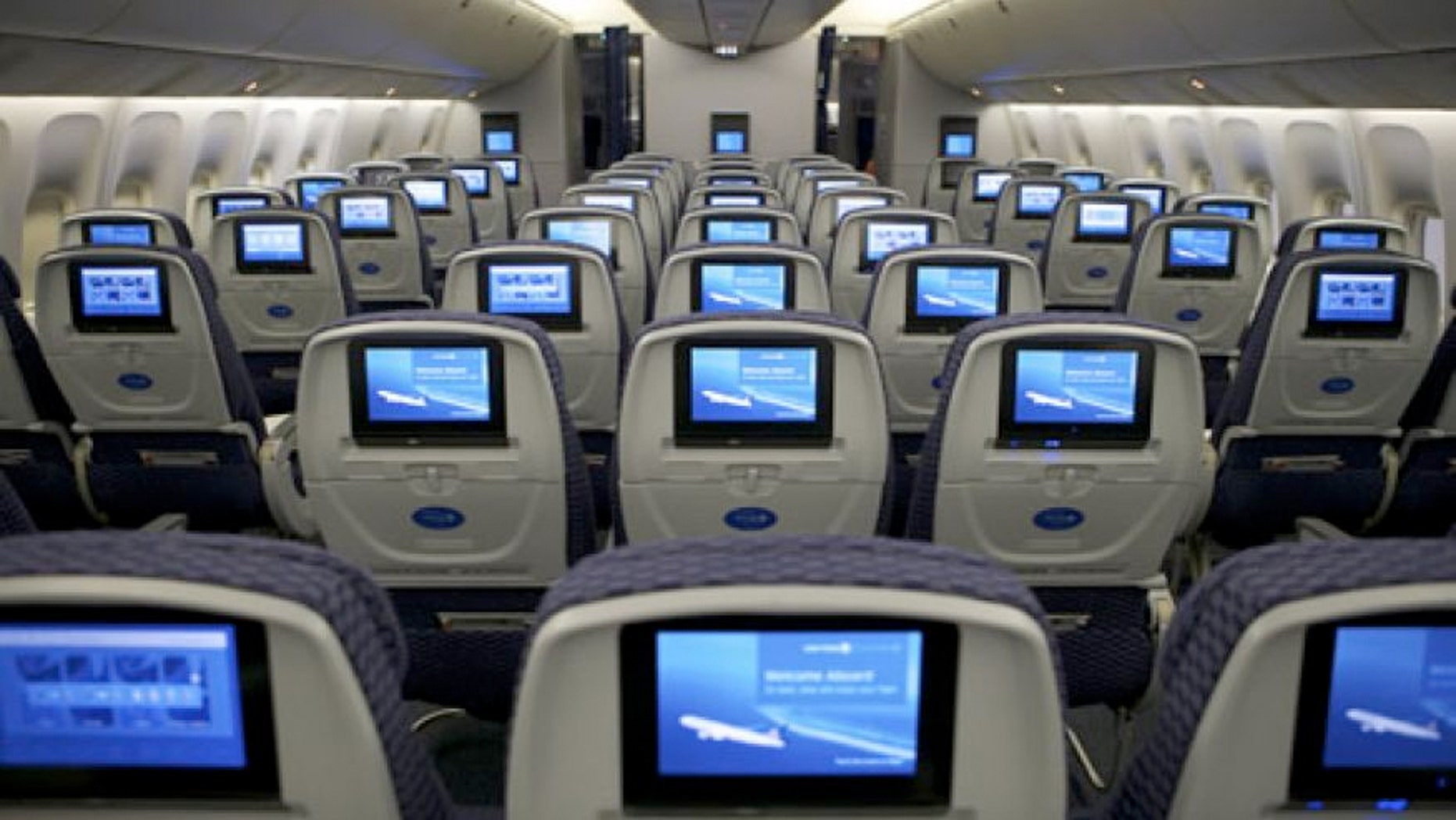 Complementary treats are making their way back on all United U.S. Economy flights.