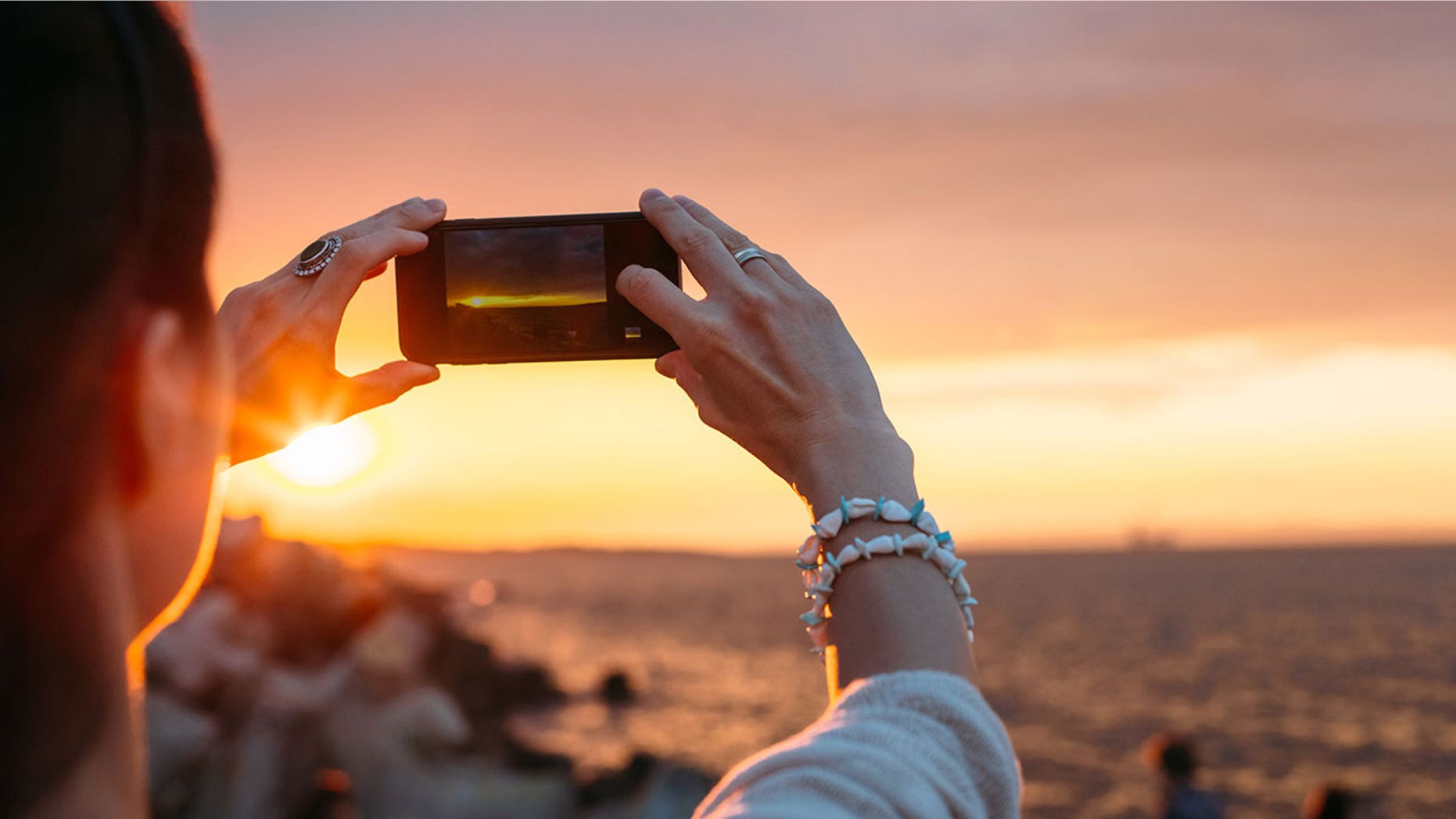 Great. Another idyllic sunset photo to clog up our Instagram feeds.