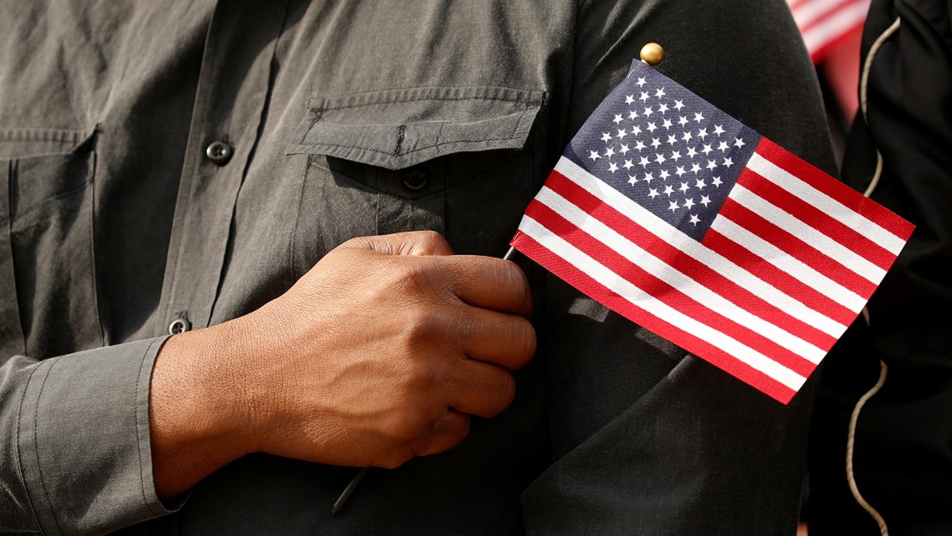 Do banks observe veterans day as a holiday Do banks observe veterans day as a holiday