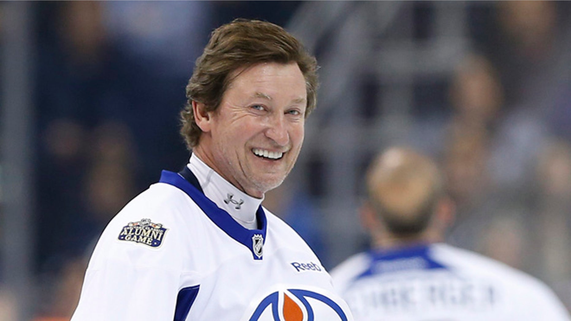 Wayne Gretsky will be appearing as a voice on "The Simpsons."
