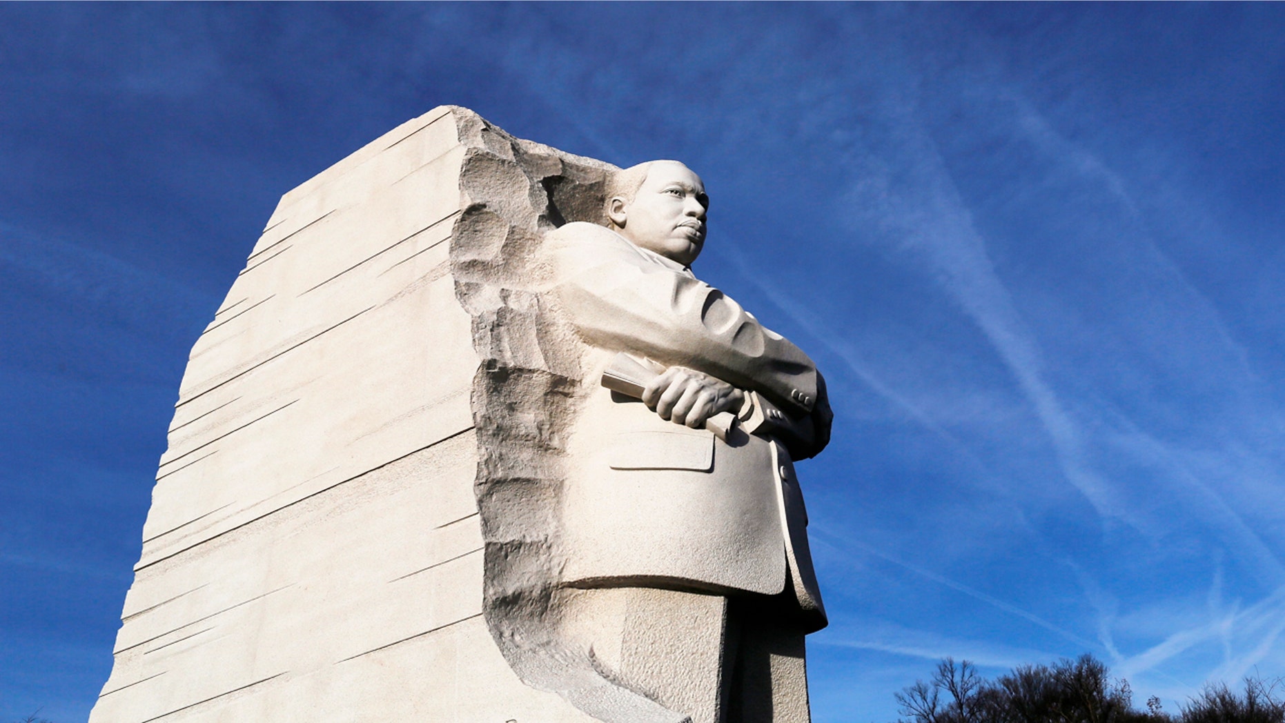 A general view of the Martin Luther King Jr. Memorial on the U.S. national holiday in his honor, in Washington, January 20, 2014. King, the civil rights leader who 50 years ago received the Nobel Peace Prize, was assassinated in Memphis, Tennessee in 1968. He was born on January 15, 1929, and the holiday commemorating his birth was enacted in the mid 1980s. REUTERS/Jonathan Ernst (UNITED STATES - Tags: ANNIVERSARY POLITICS) - RTX17N5S