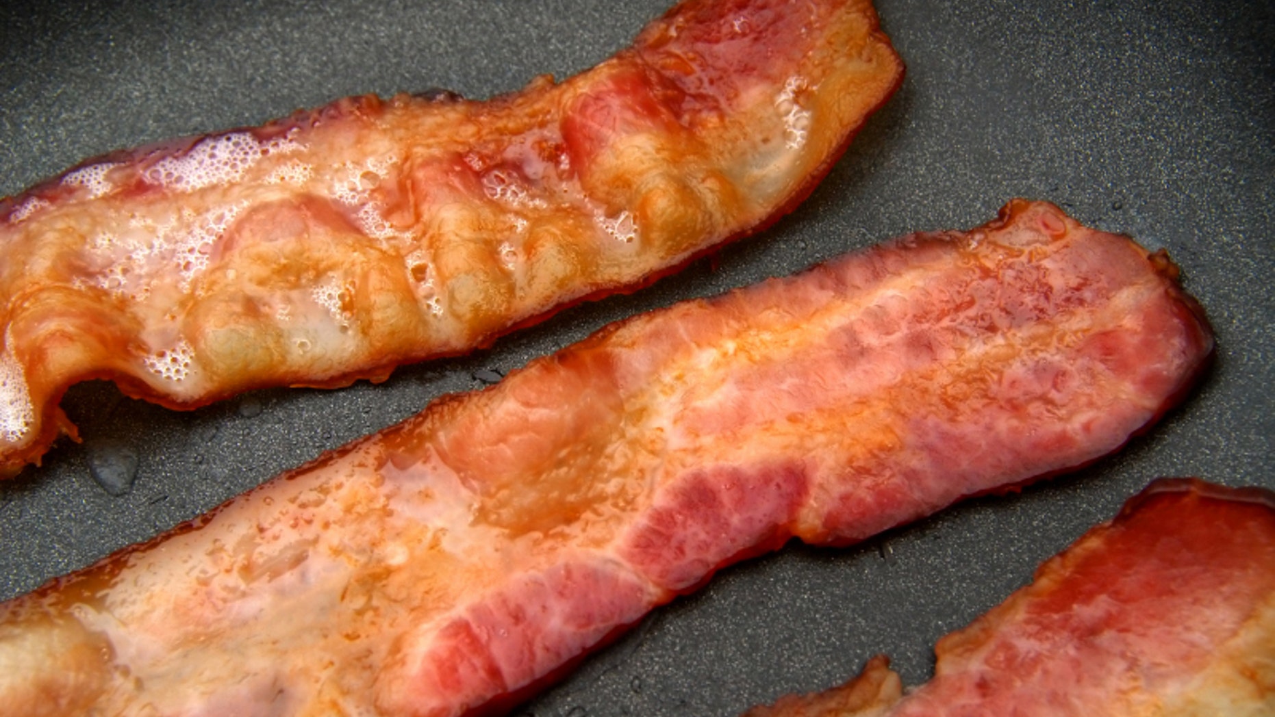 Is bacon smoke an air pollutant?