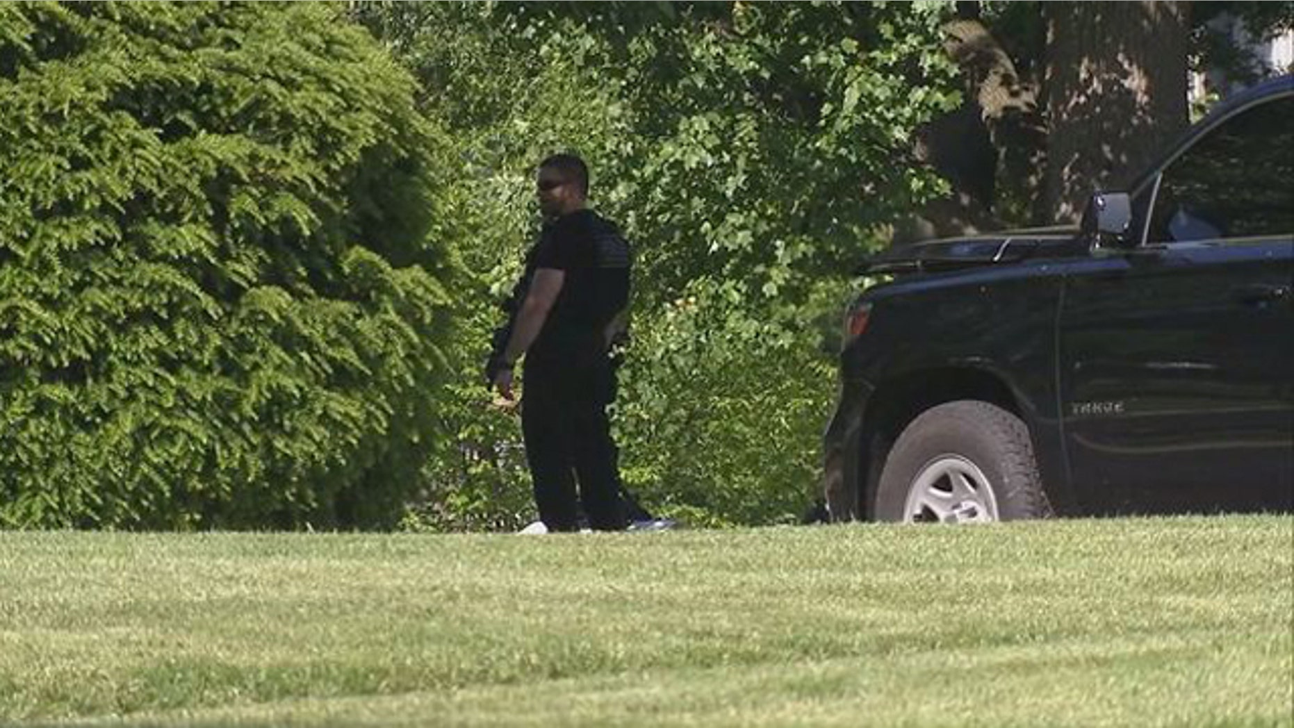 A Secret Service officer patrols the White House grounds, Tuesday, May 16, 2017 in Washington.