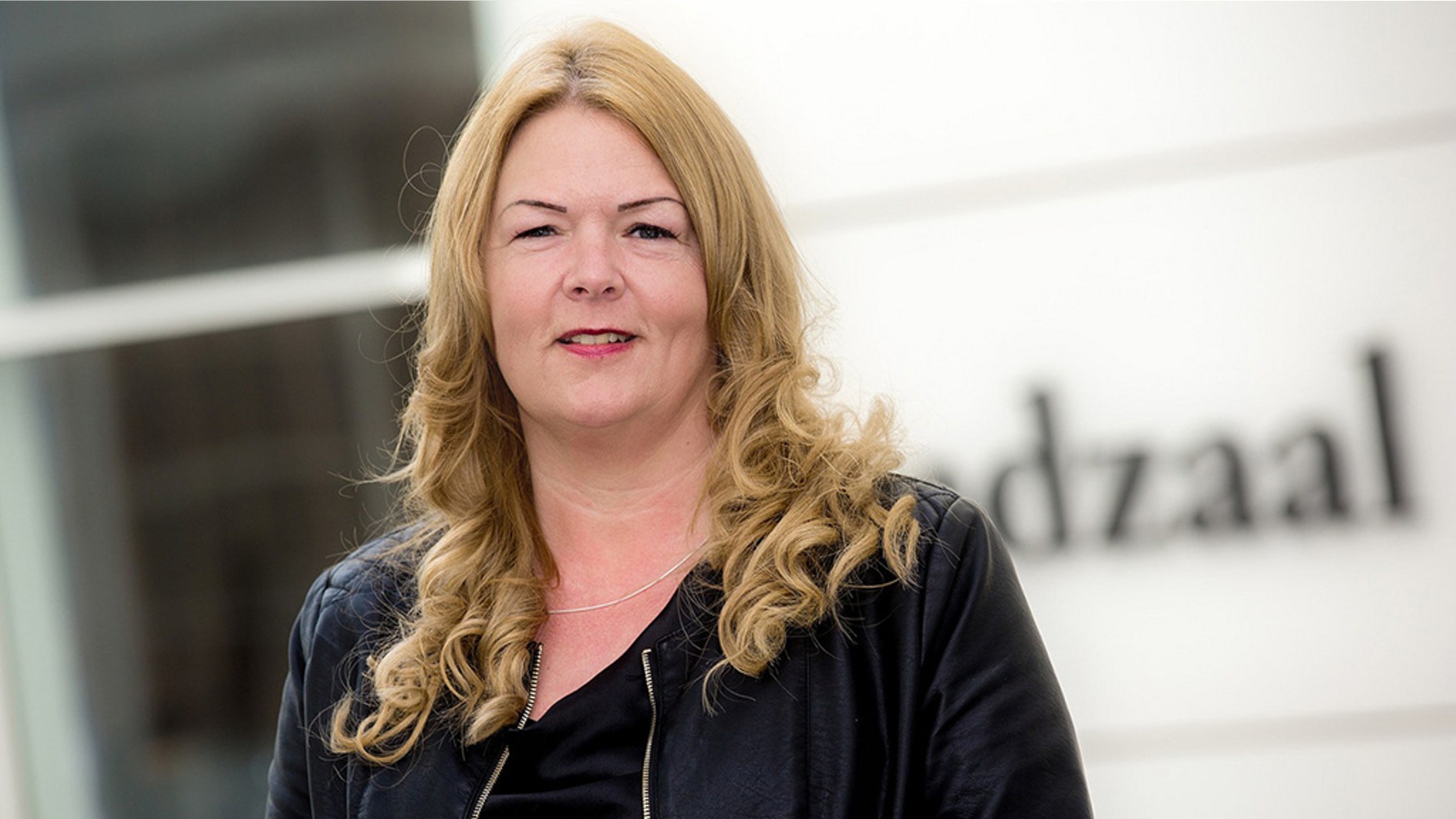 Willie Dille, a city councilor at The Hague, reportedly committed suicide this week.