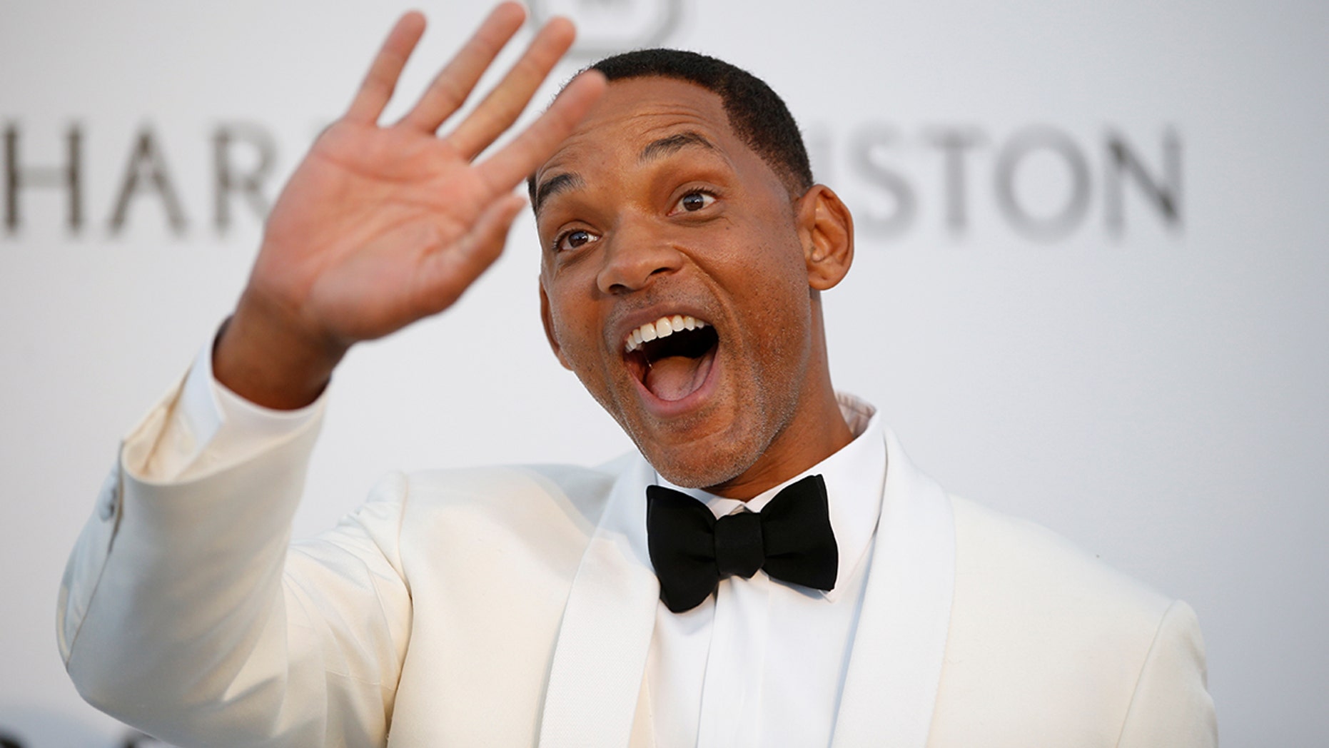 Will Smith recently posted a video to YouTube featuring an awkward date with Sophia the Robot.