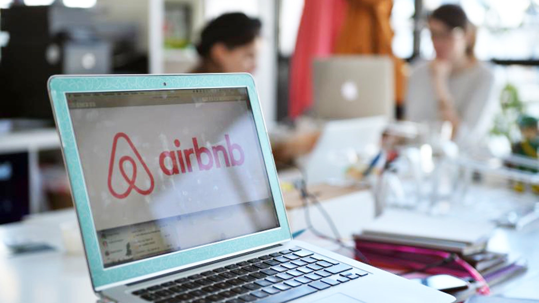 New York lawmakers announced a new bill Tuesday that would regulate Airbnb and other home-sharing sites within the state.