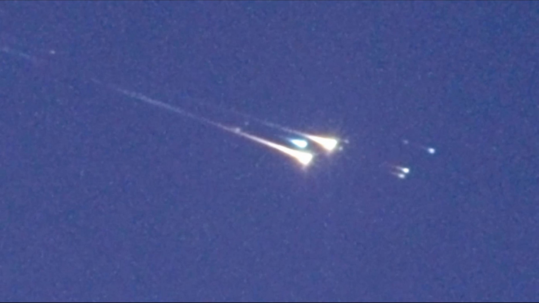WT1190F enters Earth's atmosphere (CREDIT: IAC/UAE Space Agency/NASA/ESA).