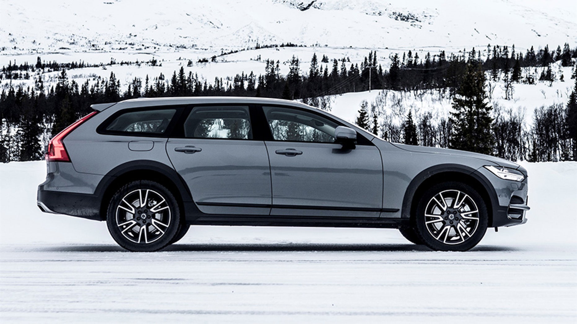 Volvo V90 Cross Country