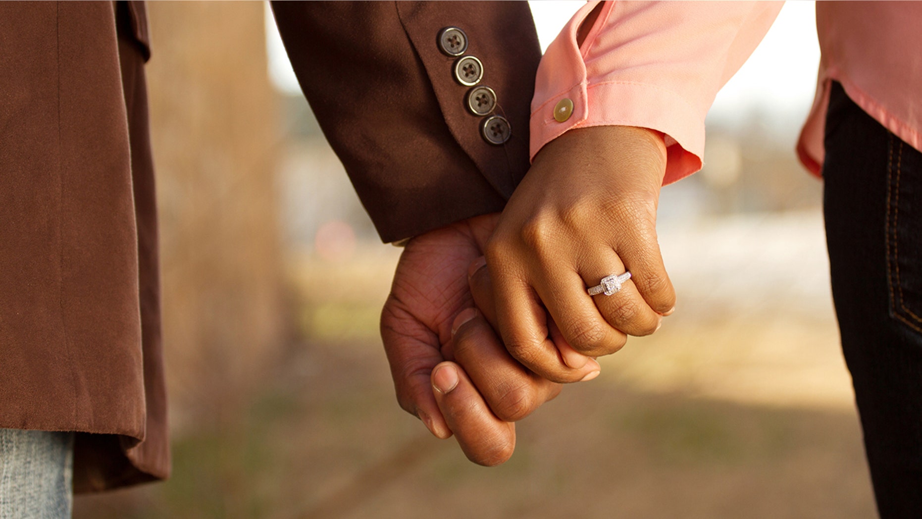 One groom-to-be took the adage "look good, feel good" seriously as he popped the question.