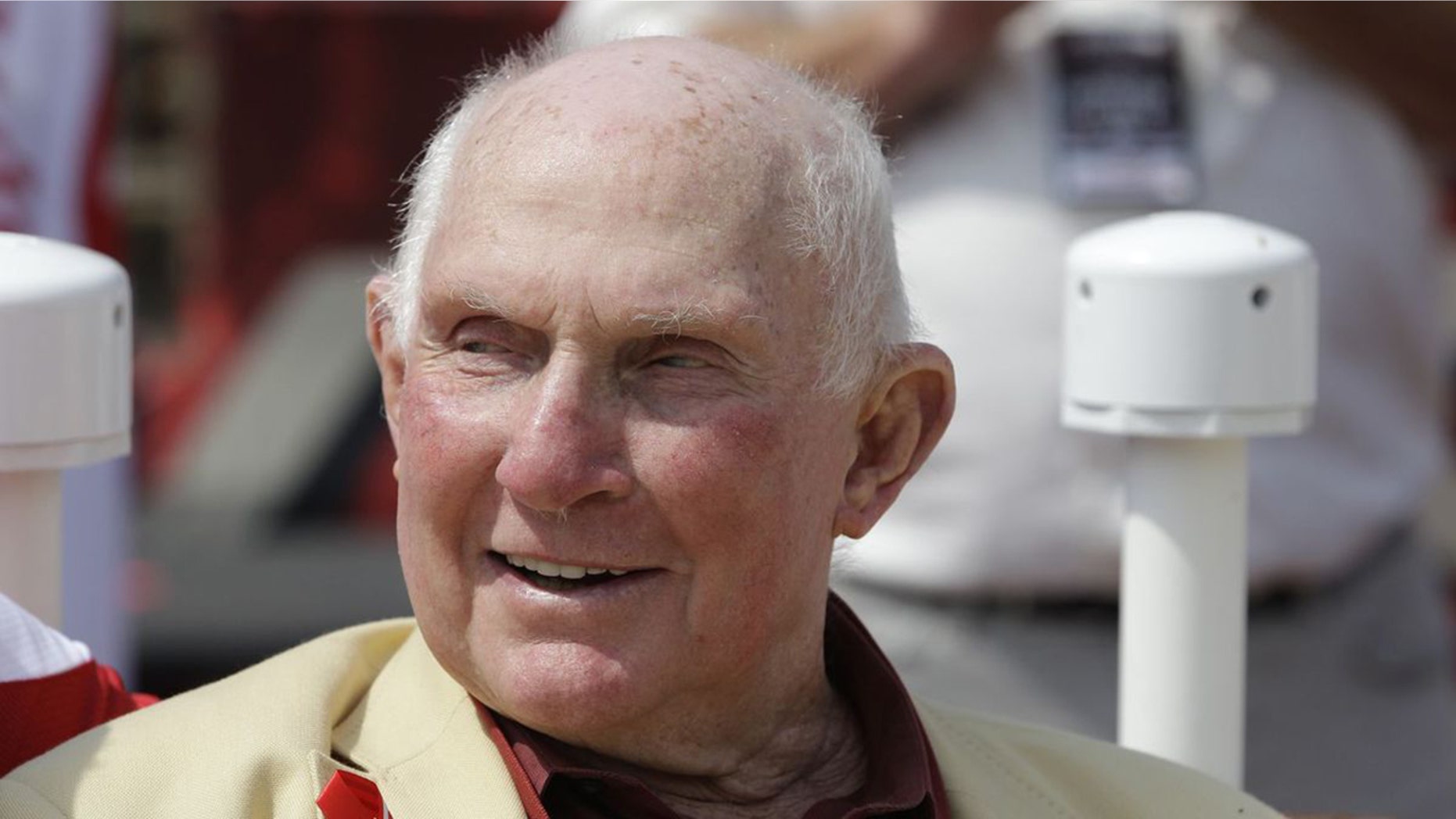 Y.A. Tittle died Sunday night at the age of 90.