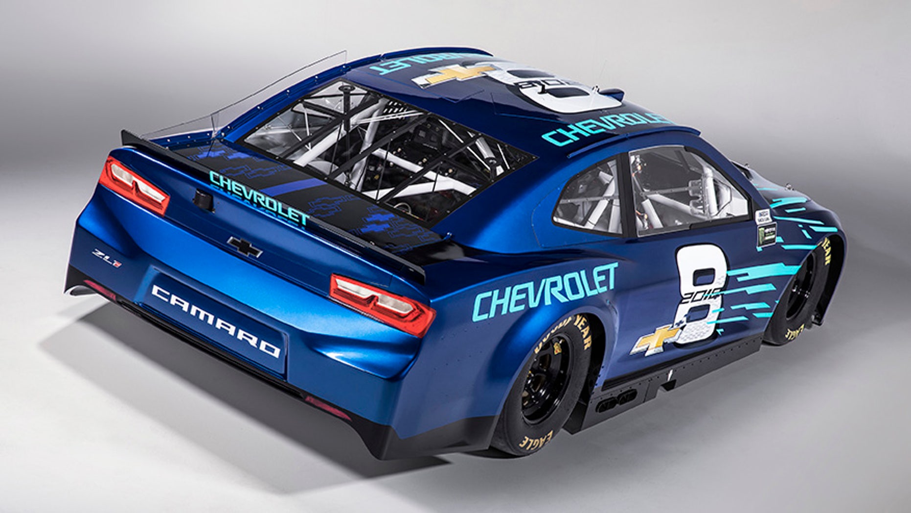 The Camaro ZL1 is the new Chevrolet race car of the Monster Energy NASCAR Cup Series. It makes its competition debut next February, with the start of the 2018 season.