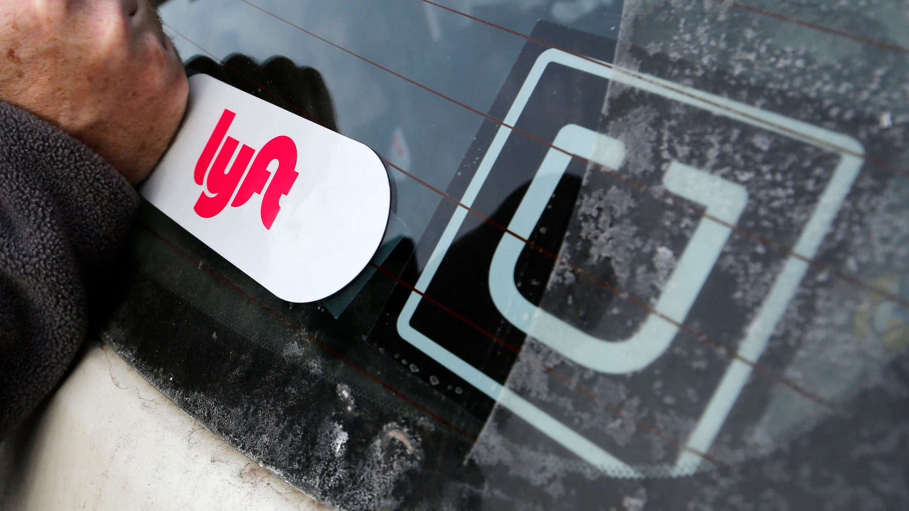 Ride-sharing companies are offering free or discounted trips to help get people to the polls for the upcoming midterm elections.
