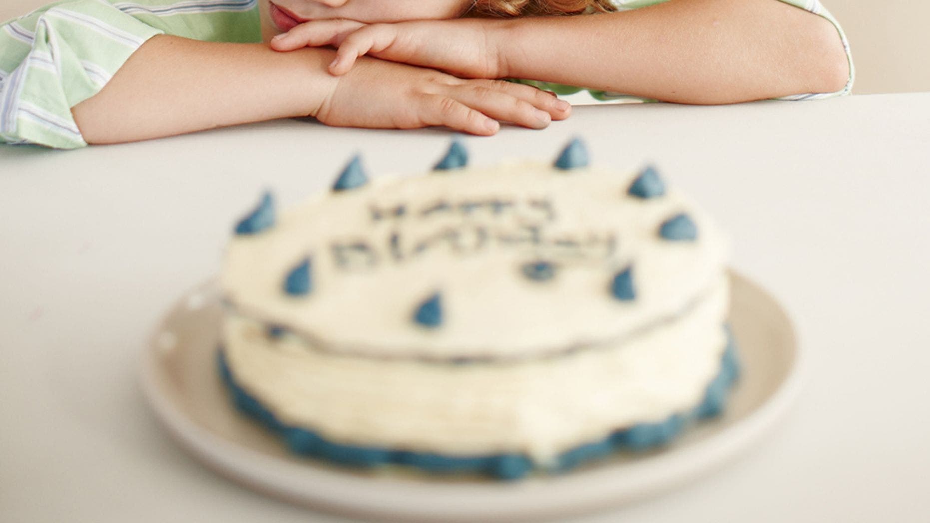 When the mom consulted the venue staff, the manager told her they would give the boy an “amazing party” at no cost.