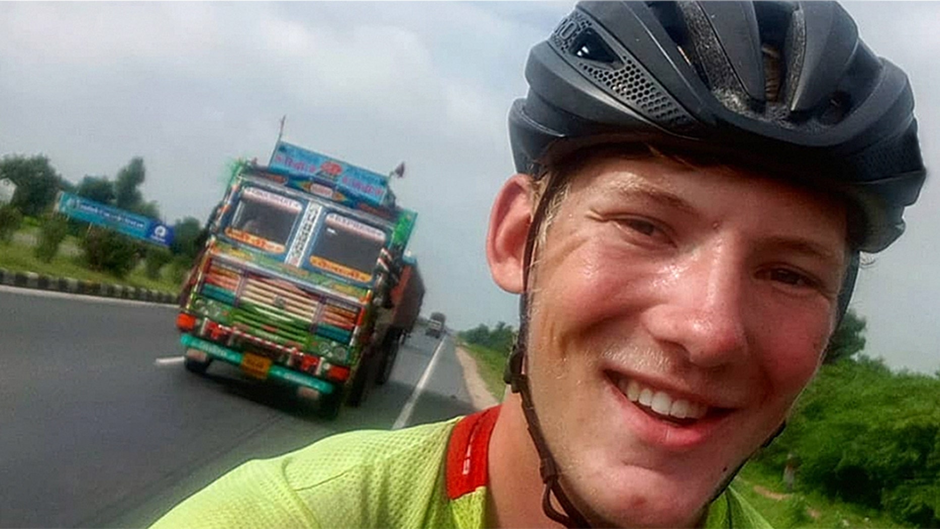 A British teenager said his bike was stolen in Australia as he attempted to cycle around the globe.
