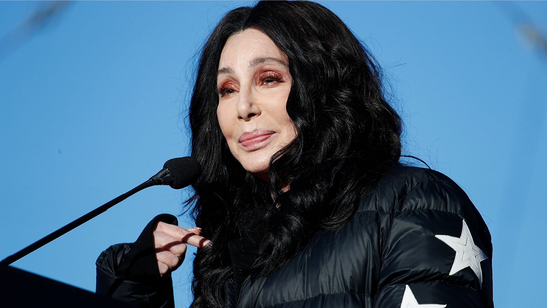 Cher recently revealed that she hoped her Kennedy Center honor would come during a different White House administration.