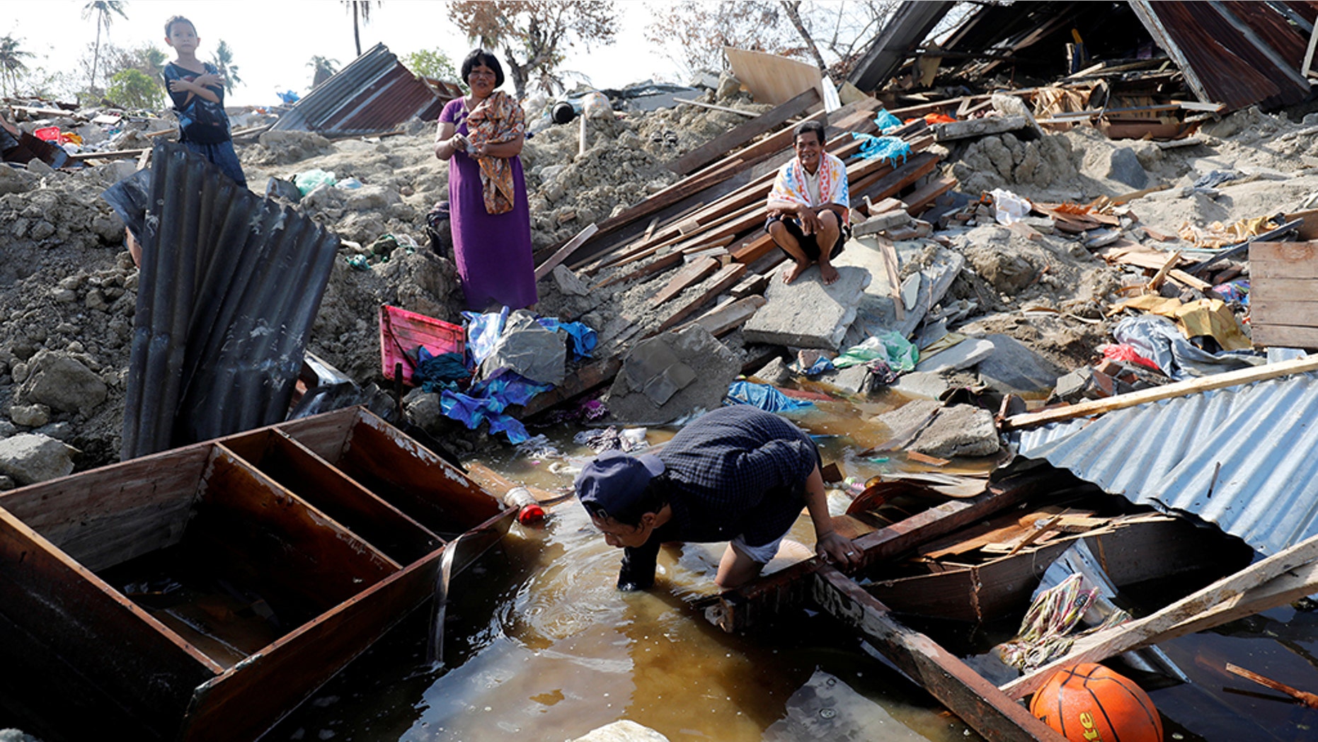 Deaths reported after new earthquake in Indonesia Fox News Deaths reported after new earthquake in Indonesia Fox News