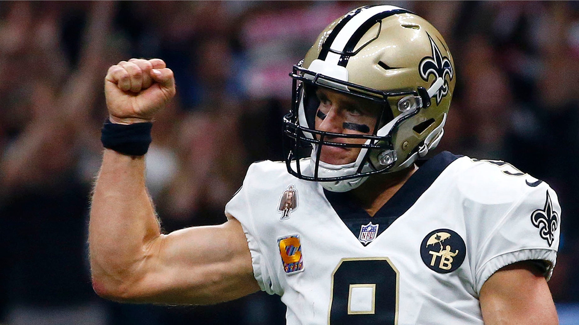 Peyton Manning jokes about Drew Brees breaking all-time passing yards