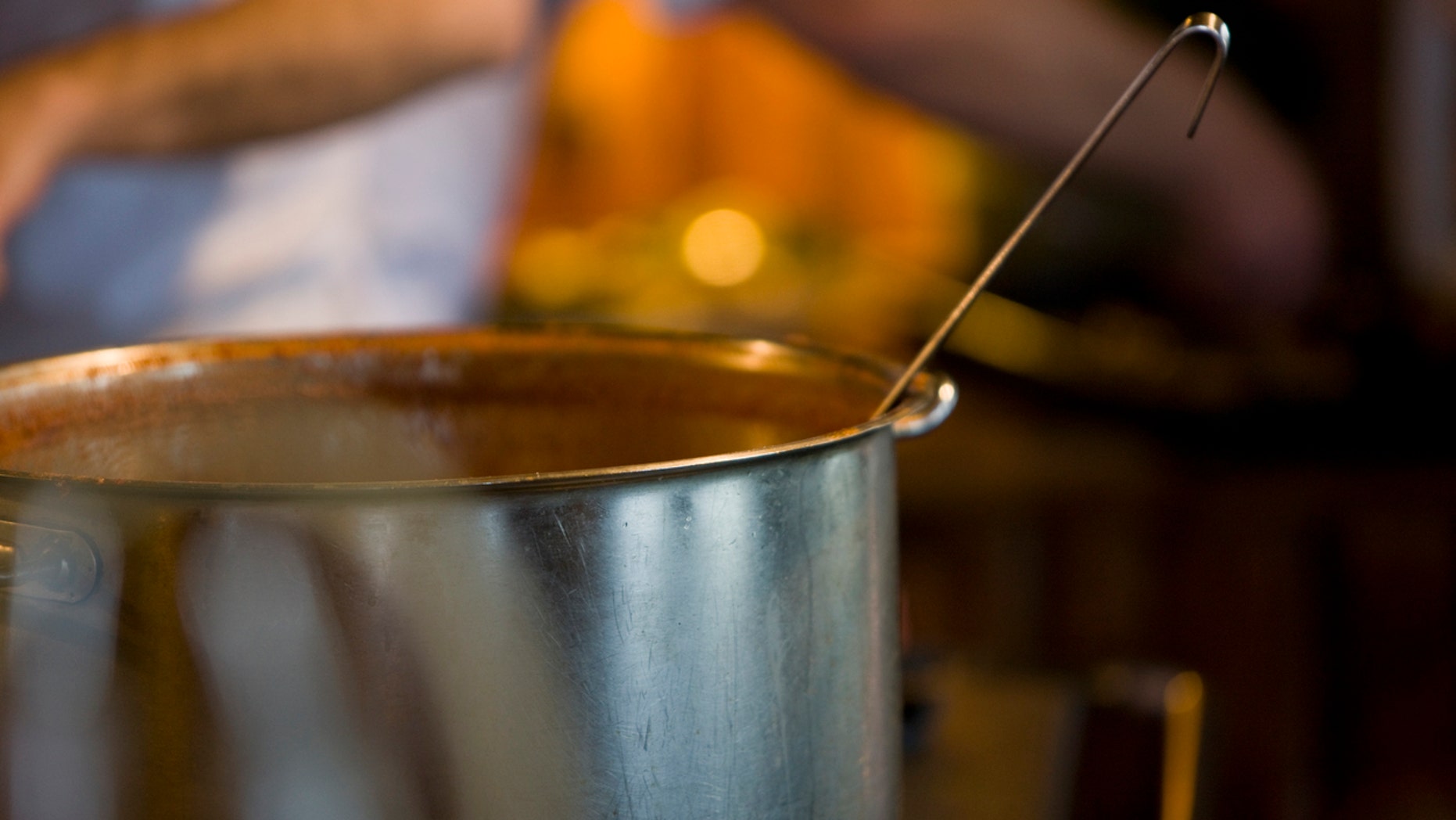 One man's bizarre soup-eating ways have infuriated the Internet.