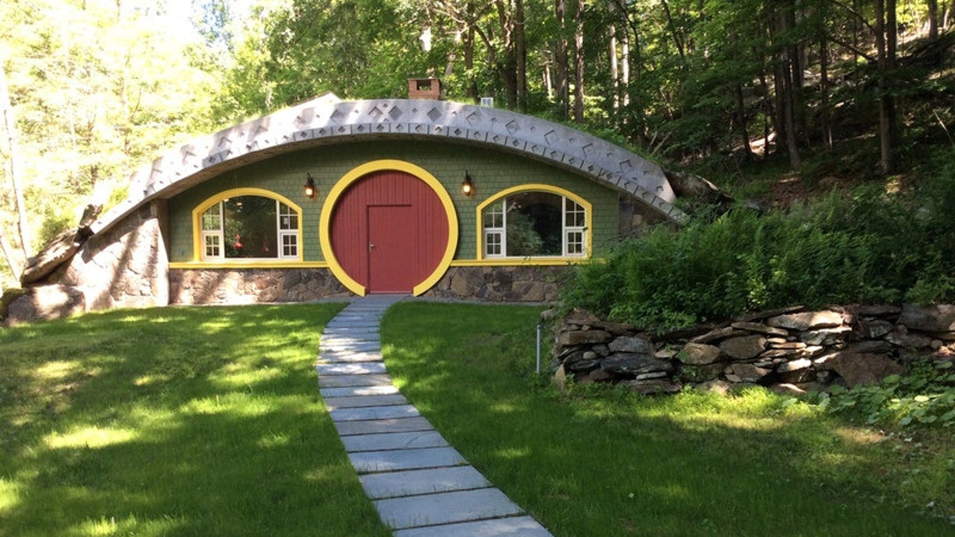 Real-life Hobbit house inspired by 'Lord of the Rings' on the market in