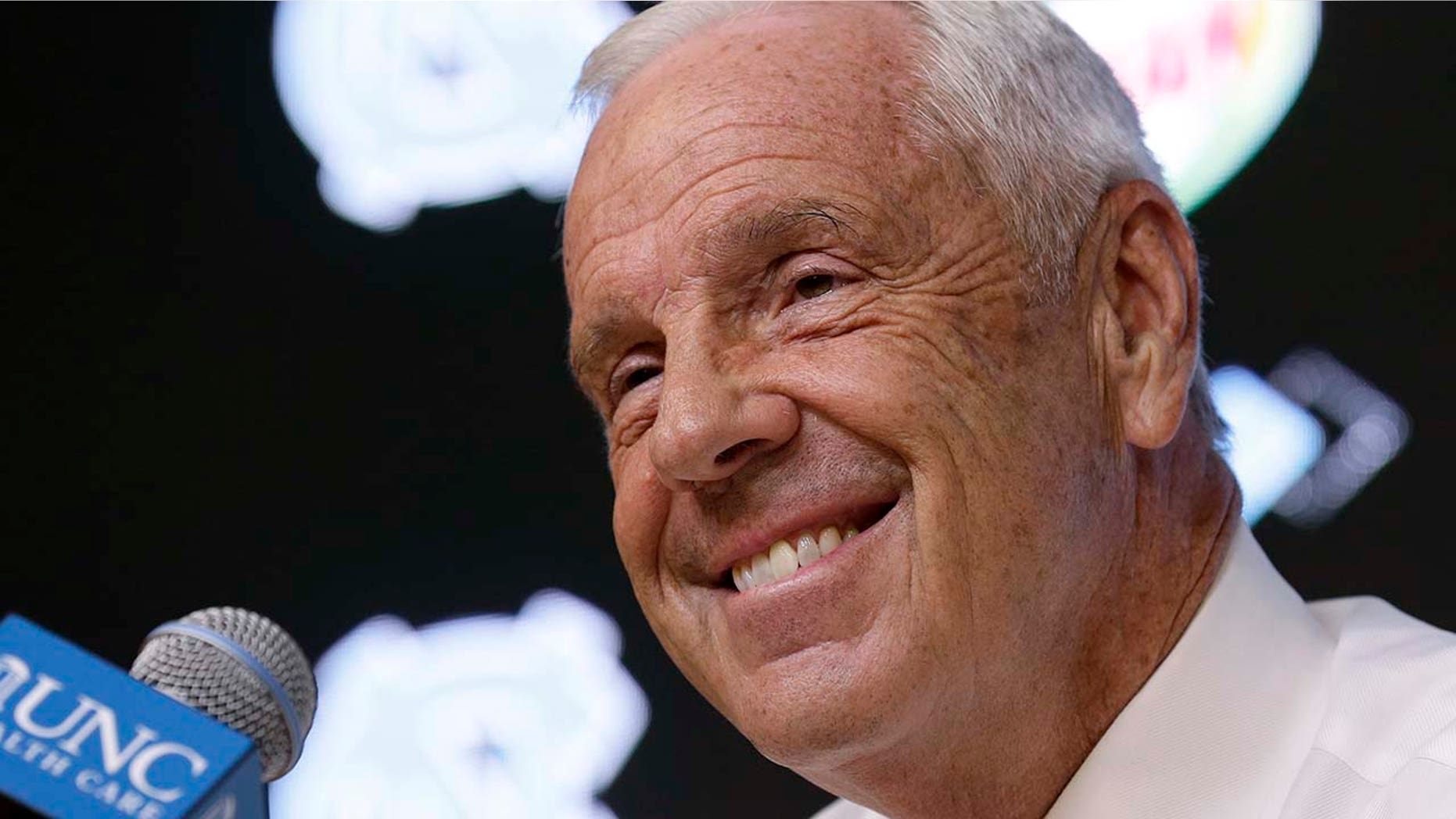 North Carolina coach Roy Williams speaks to reporters during the team's NCAA college basketball media day in Chapel Hill, N.C., Oct. 9, 2018.