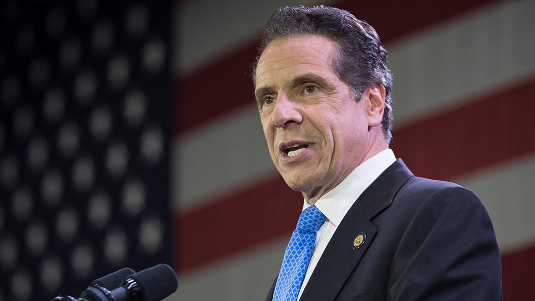 New York Gov. Cuomo to propose ban on single-use plastic bags in next state budget