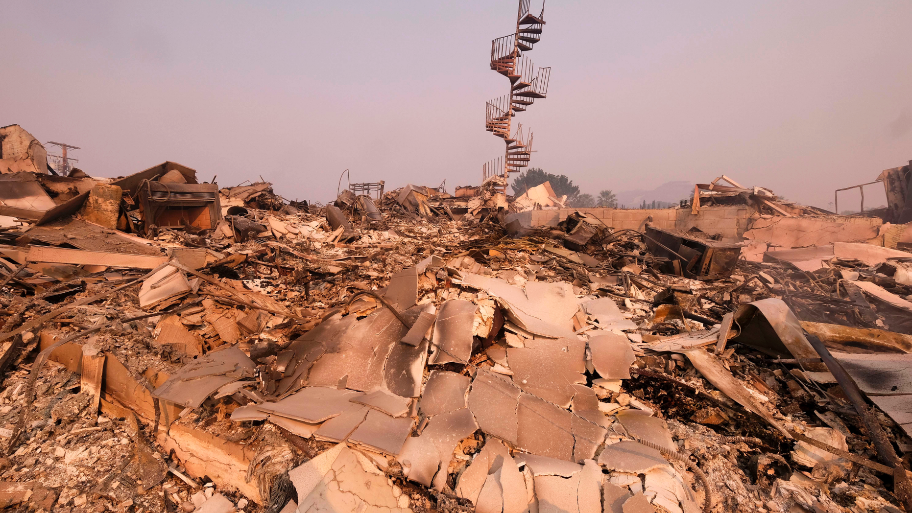 2 dead homes destroyed