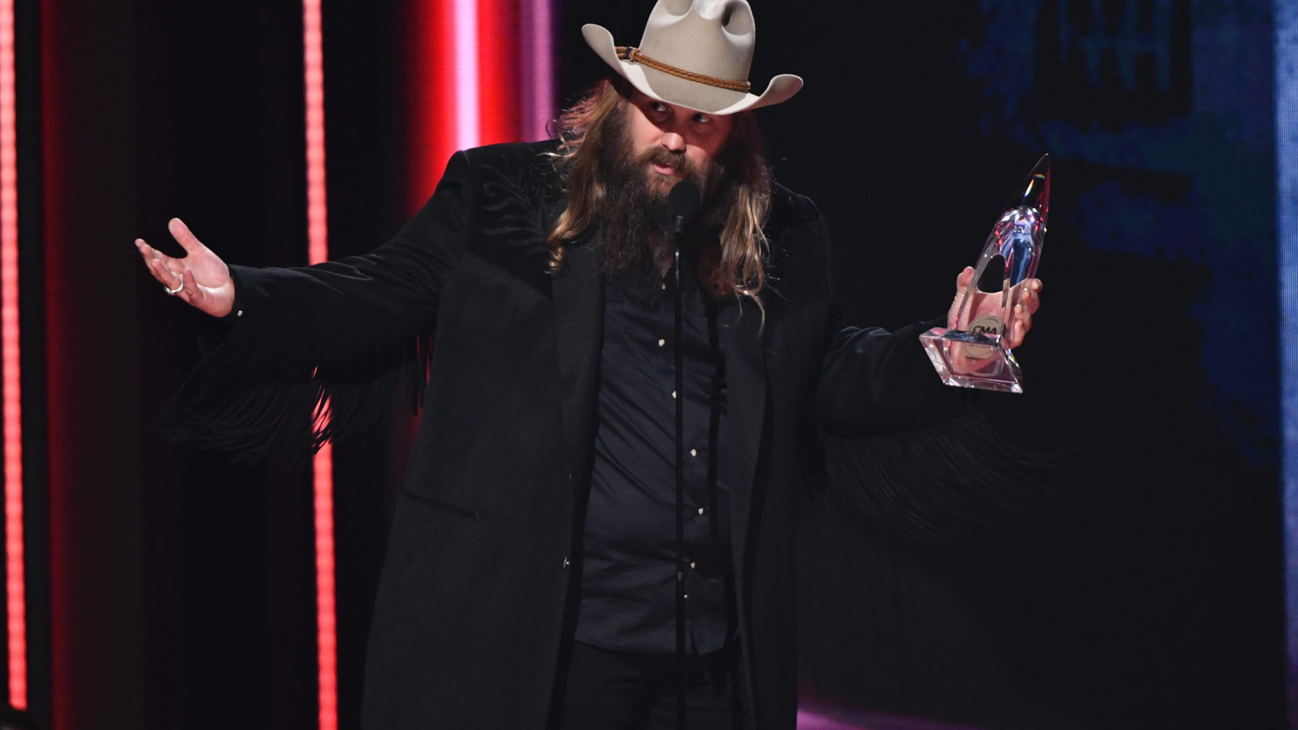 Chris Stapleton accepts the award for male vocalist of the year at the 52nd annual CMA Awards at Bridgestone Arena on Wednesday, Nov. 14, 2018, in Nashville, Tenn.