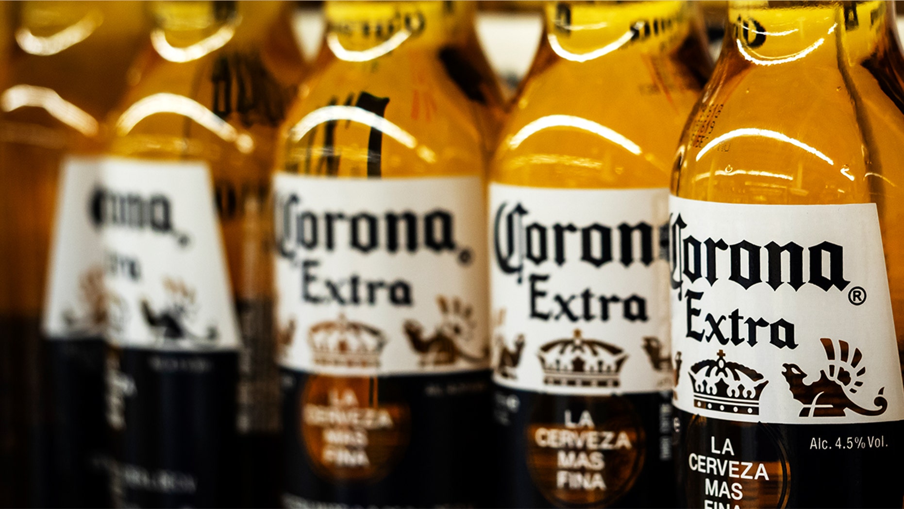 Another man has reported being injured by an exploding bottle of Corona beer.