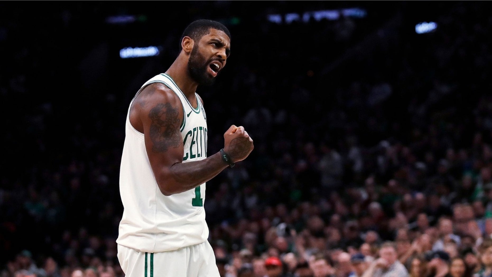 Kyrie Irving apologized for his comments about Thanksgiving.