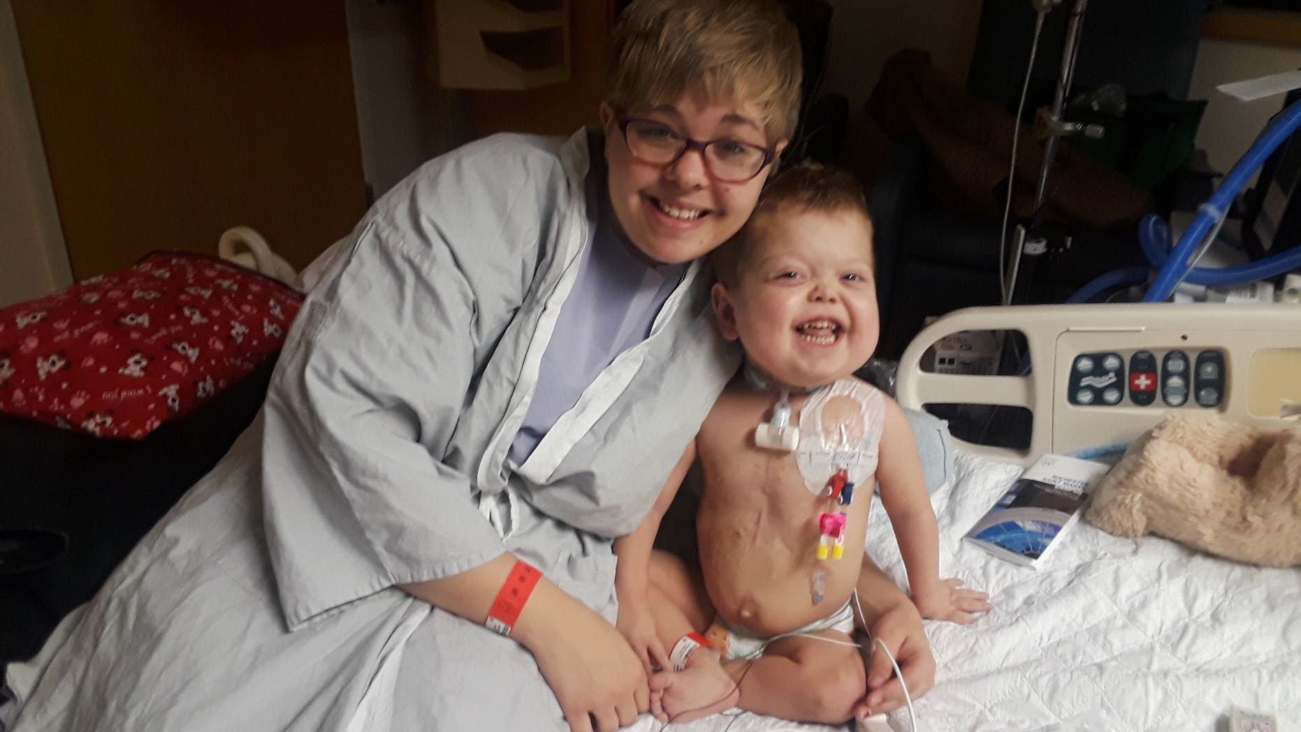 Jace Josephson with his mom Akasha are pictured ahead of the kidney transplant.