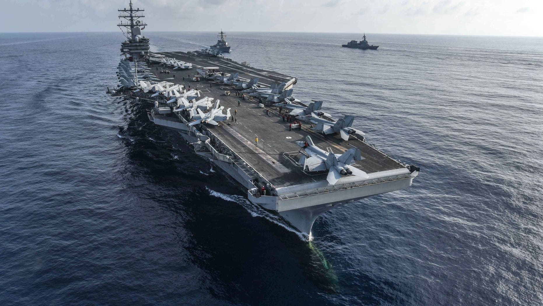 The F / 18 team found the USS Ronald Reagan search and rescue plane.