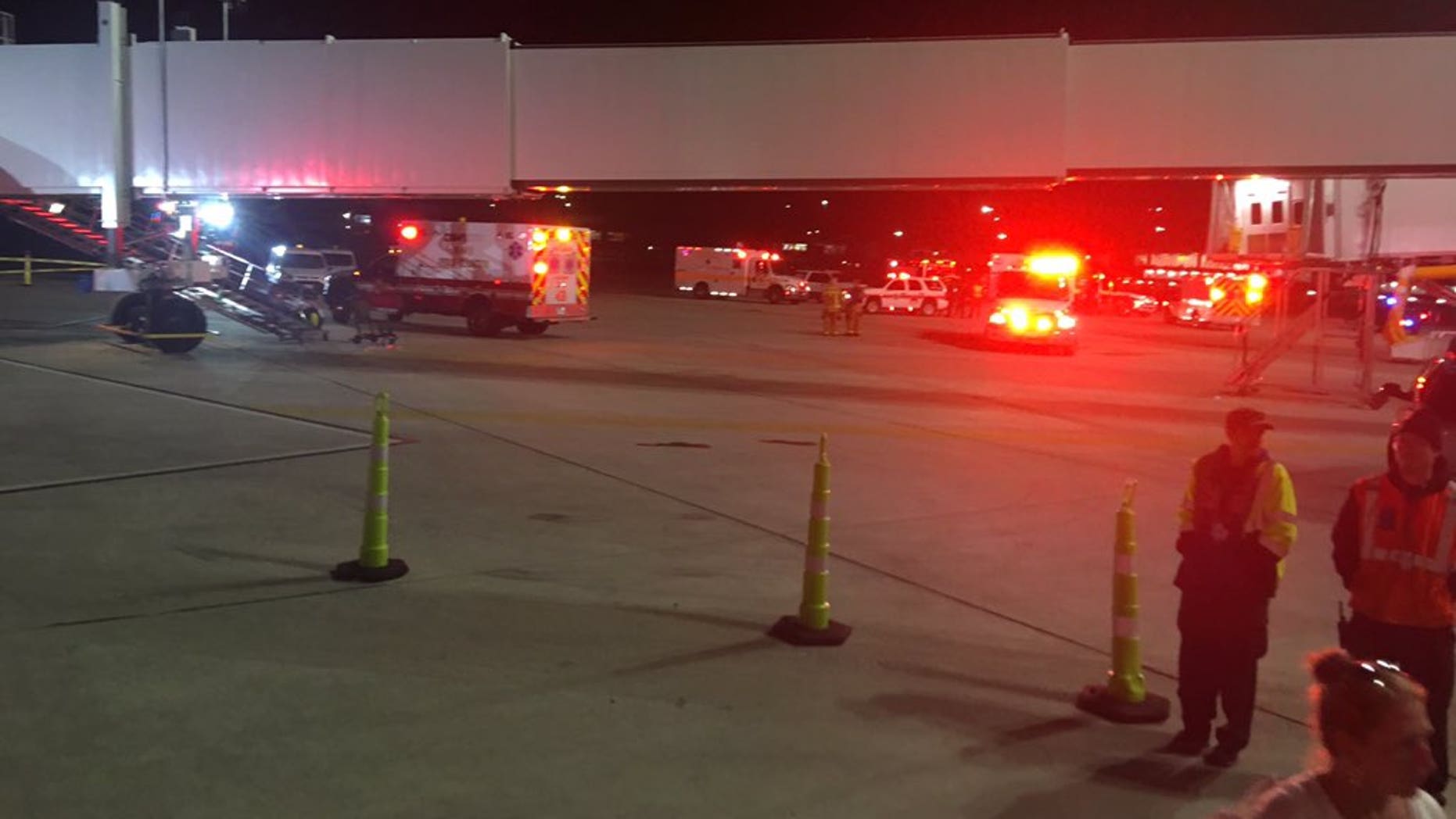 Faulty bracket found on jet bridge at Baltimore airport following incident that injured 6