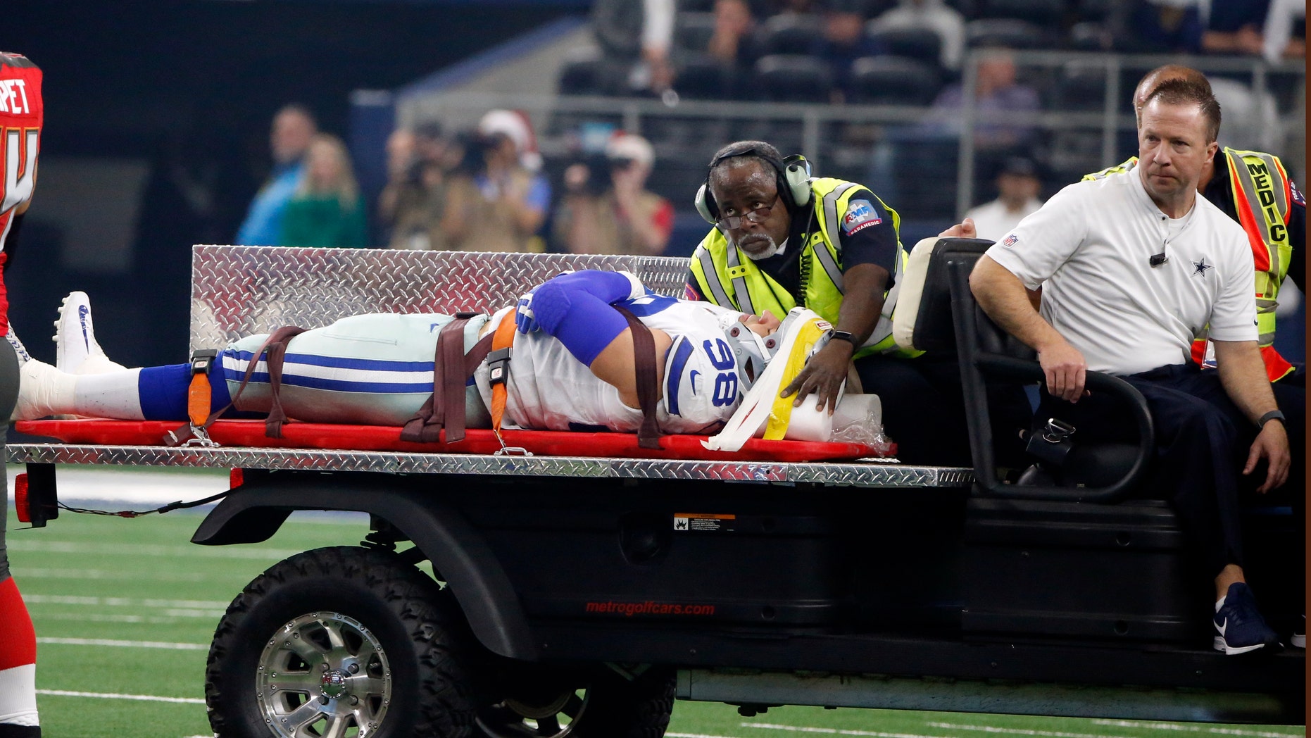 Dallas Cowboys Defensive Lineman Tyrone Crawford Carted From Field ...