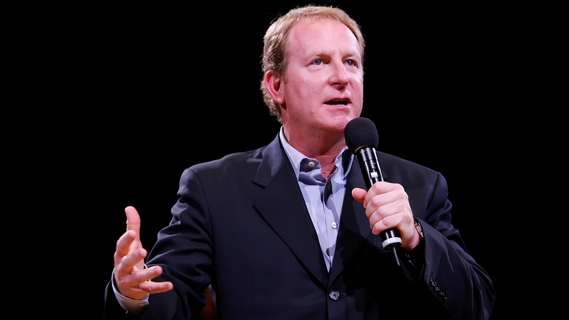 Suns owner Robert Sarver affirms commitment to keep team in Phoenix Suns owner Robert Sarver affirms commitment to keep team in Phoenix