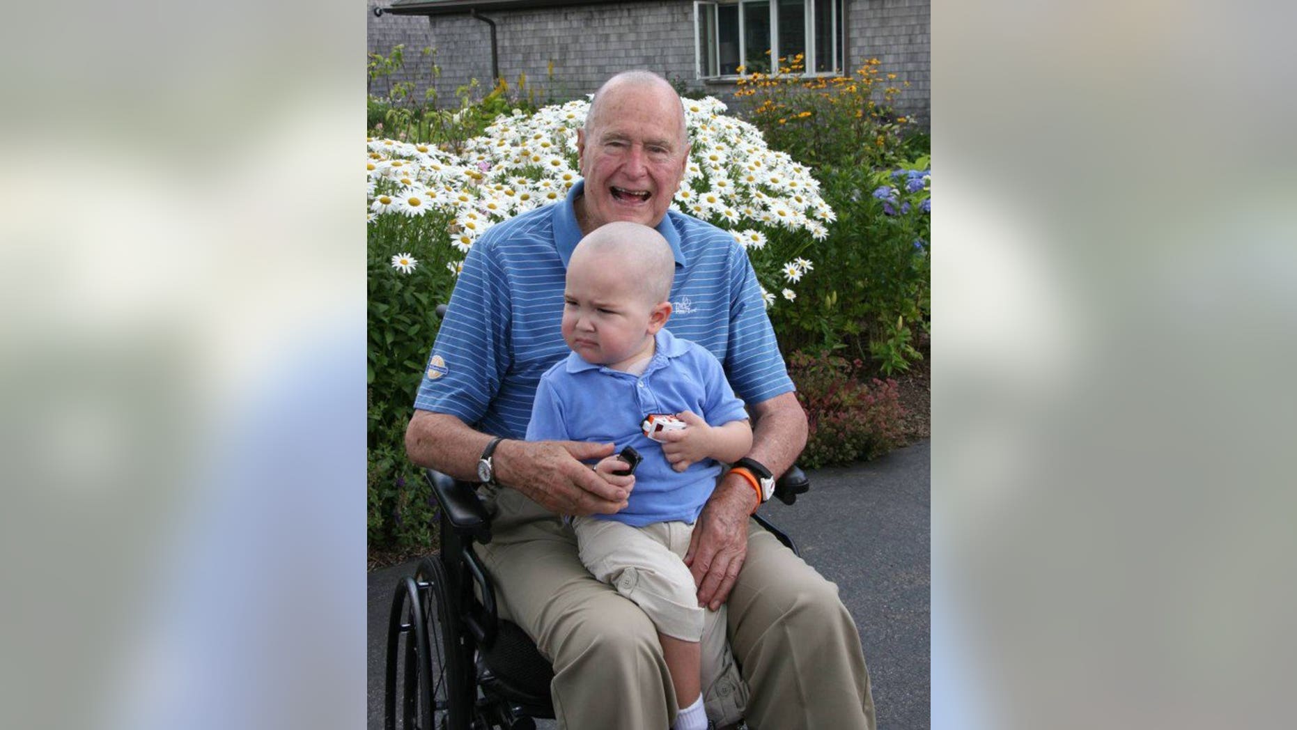 Former President George H.W. Bush shaved his head in 2013 along with his Secret Service detail in solidarity with an agent's 2-year-old son who was diagnosed with leukemia.