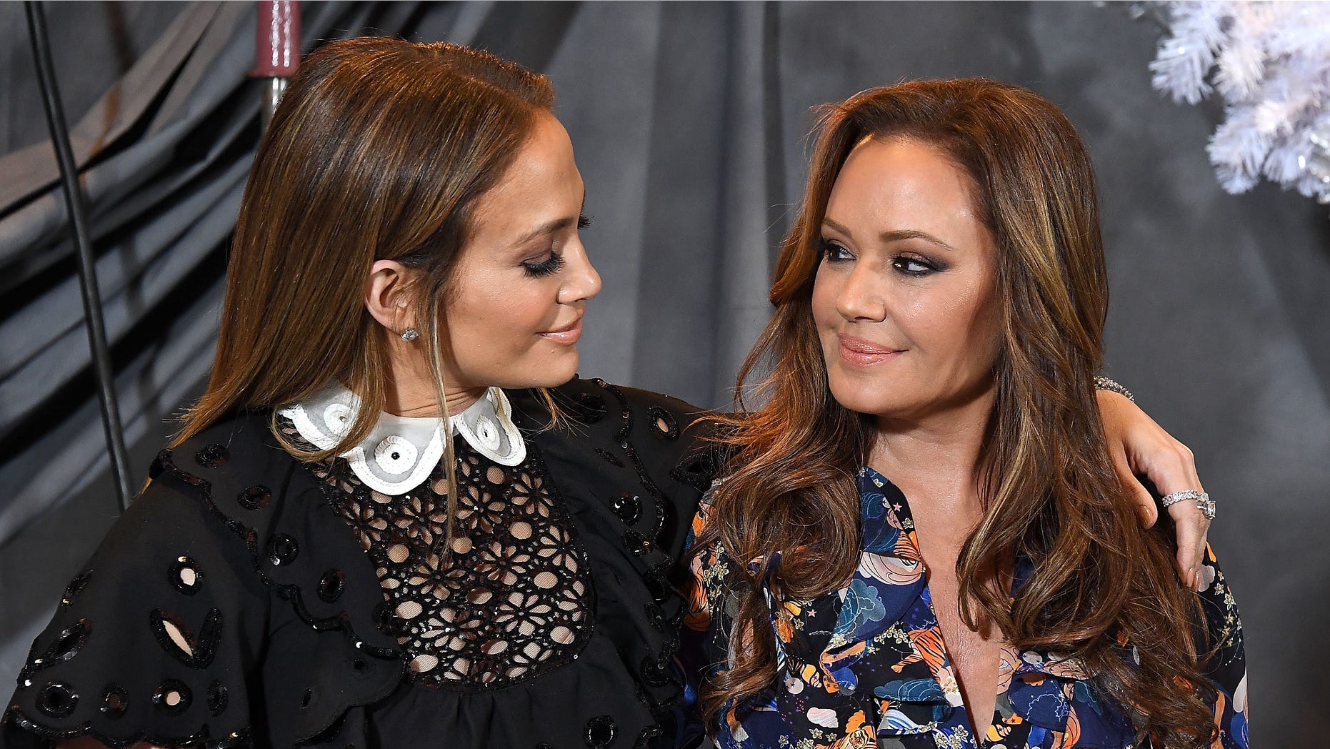 Leah Remini gave her stamp of approval for Jennifer Lopez's relationship with Alex Rodriguez.