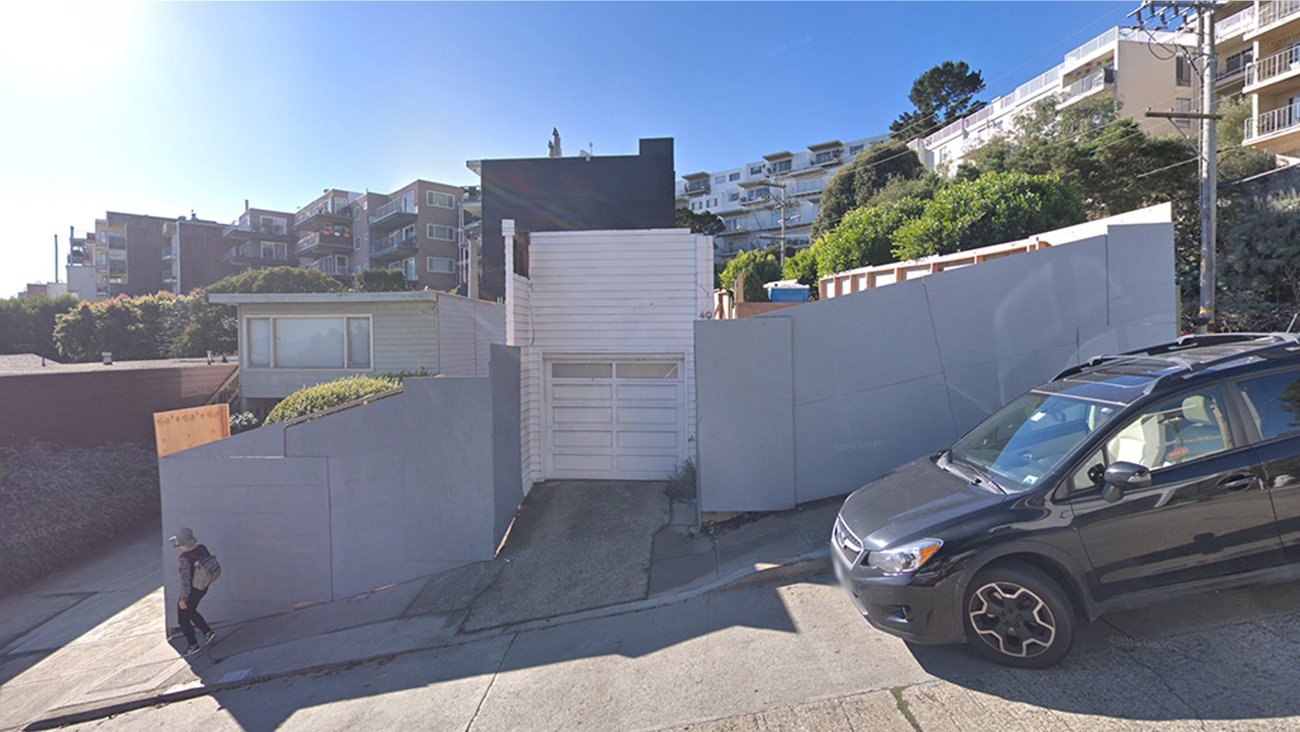The city Planning Commission also ordered Ross Johnston to add a sidewalk plaque telling the entire saga of the house's origins in the 1930s, its demolition and replication.